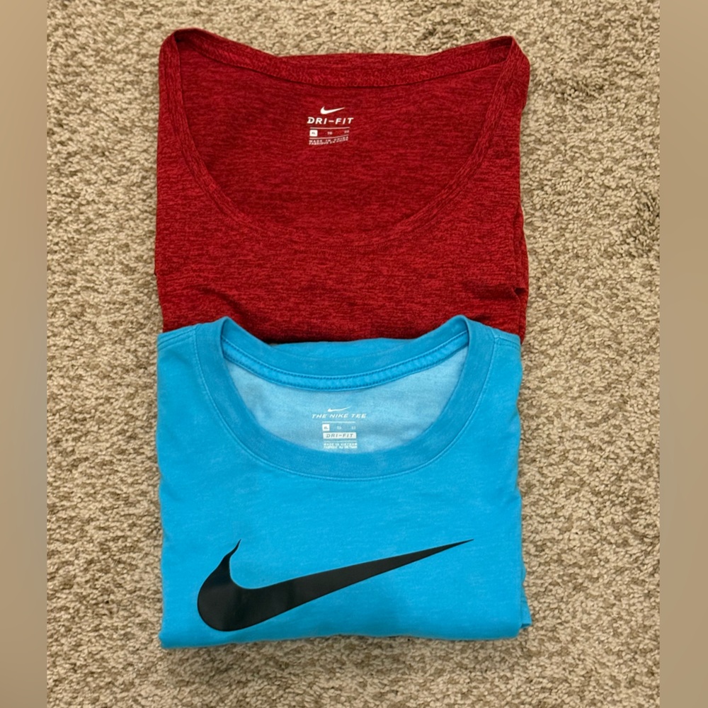 Nike Dri-Fit tees, lot of 2, EUC, XL, blue and red